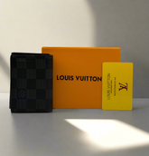 LOUIS VUITN CARD HOLDER WALLET